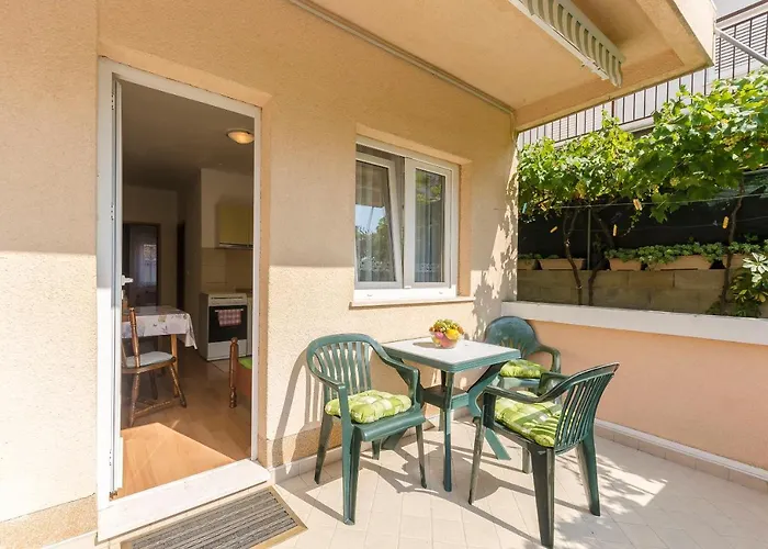 Mira I Βόντιτσε